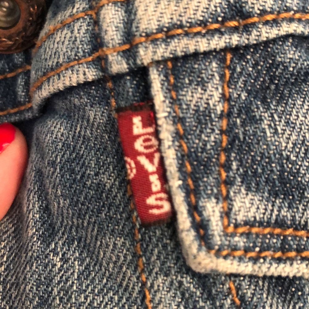 Levi’s Jean Jacket - Picture 5 of 7
